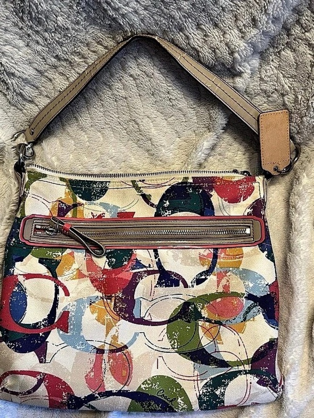 COACH Poppy Pop C Graffiti Swingpack Abstract Shoulder Bag Multicolor